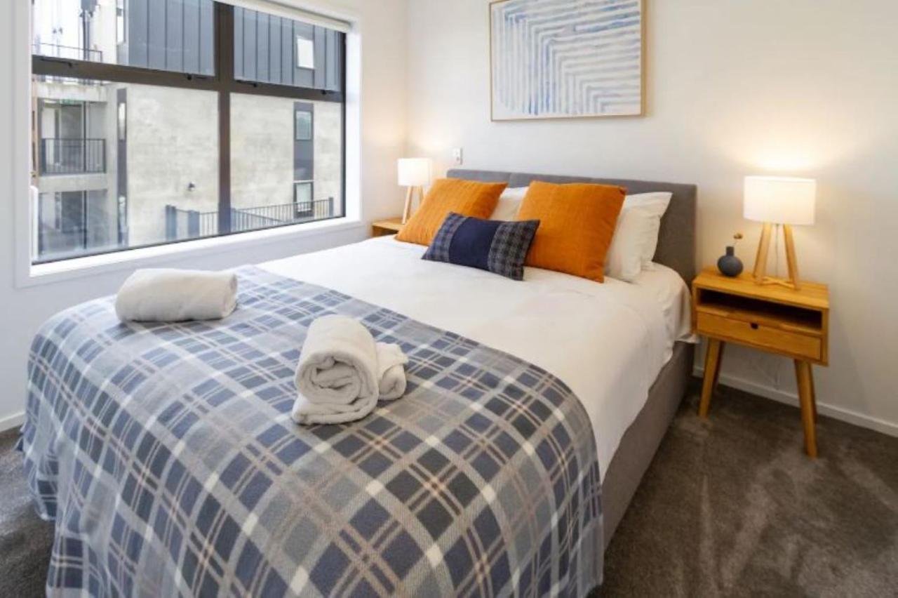 Serenity In The Centre: 2 Bed 2 Bath Christchurch Exterior photo