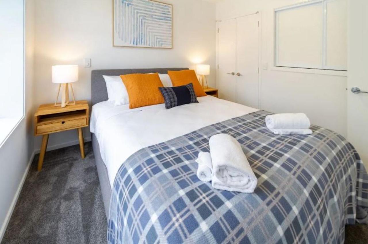 Serenity In The Centre: 2 Bed 2 Bath Christchurch Exterior photo